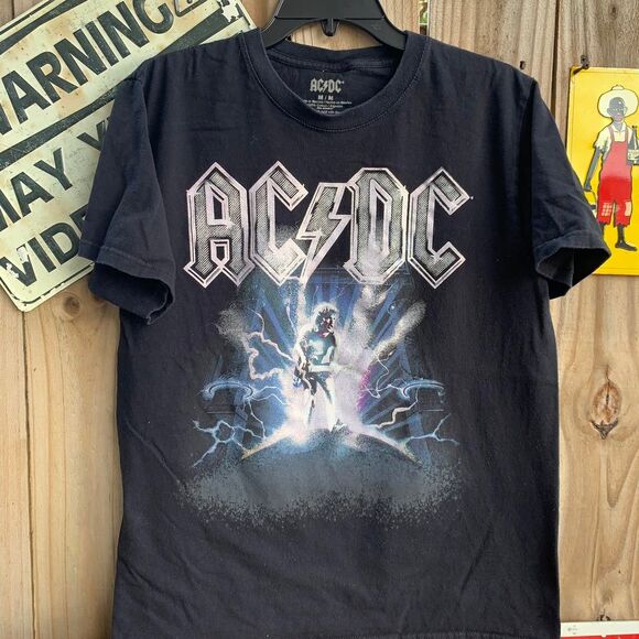 AC/DC Back in Black Tour 2016 black cotton t-shirt Size M - Picture 1 of 6
